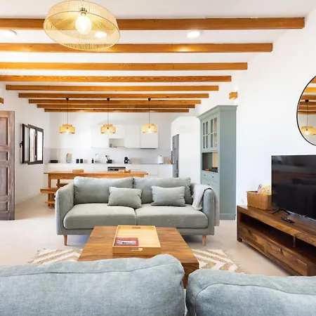 La Palmera, Amazing Sea Views Villa *